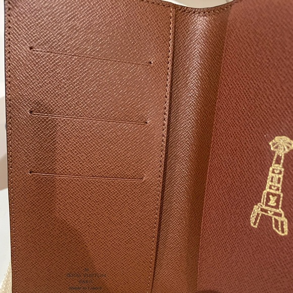 Authentic Louis Vuitton Pocket Agenda Cover - Picture 4 of 9